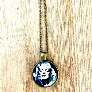 Marilyn Monroe Necklace, NWT